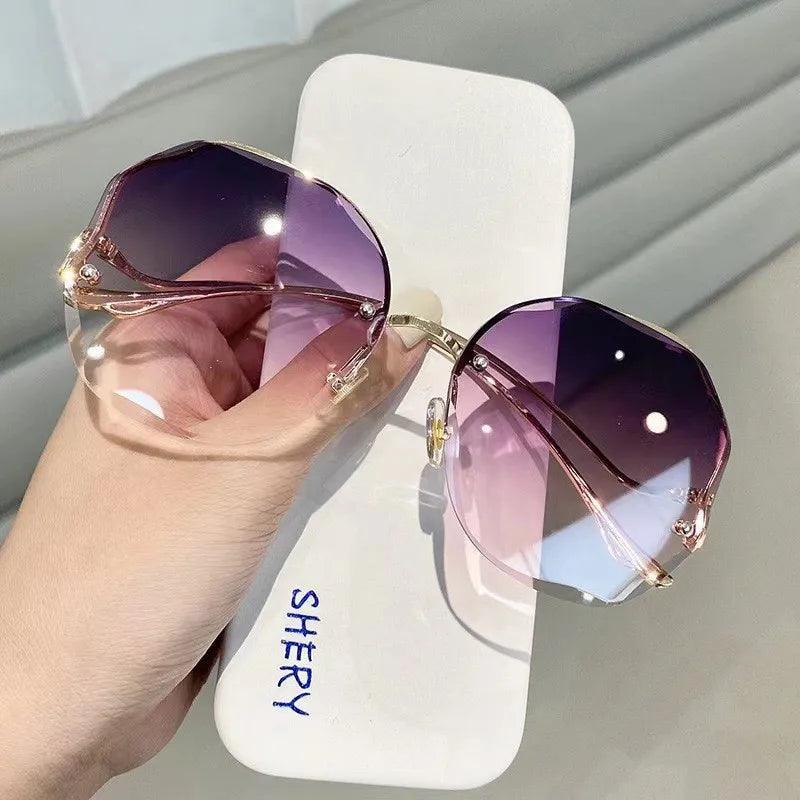 Sonnenbrille Damen Randlos Schmetterling | Verlauf Gold UV400 | Übergross Elegant Sommer