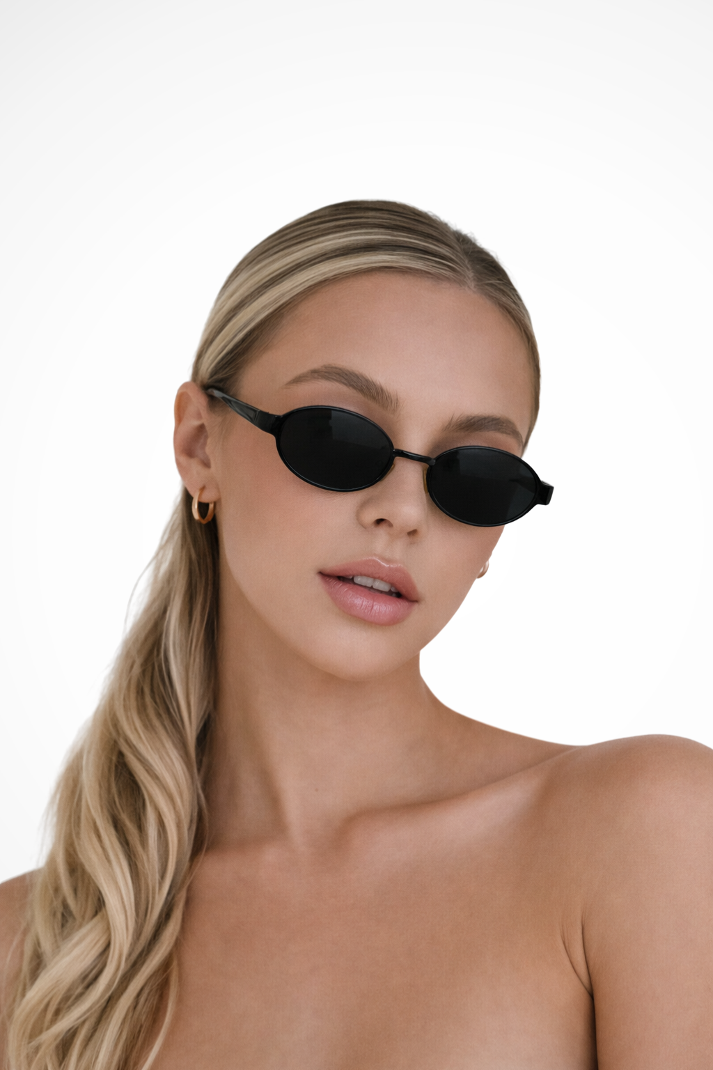 Sonnenbrille Damen Oval Metall | Schlank Dünn Getönt | Minimalistisch Sommer Eleganz