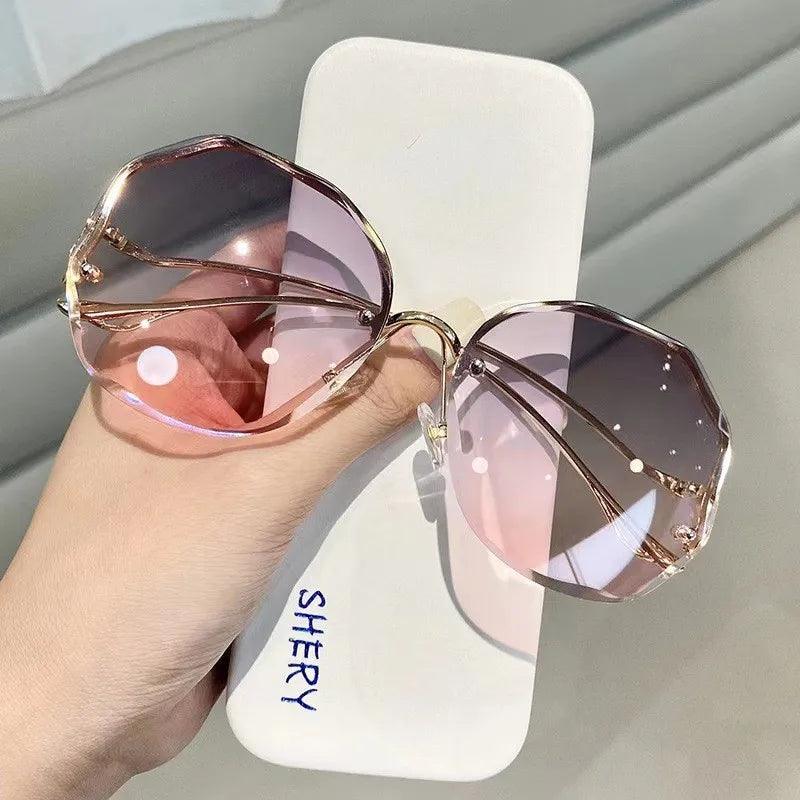 Sonnenbrille Damen Randlos Schmetterling | Verlauf Gold UV400 | Übergross Elegant Sommer